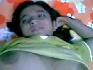 البنغالية دكا bhabi في تنورة مارس الجنس بواسطة شاب سيدة