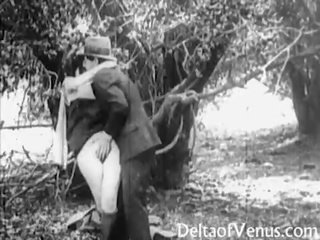 Tiss: antikk x karakter video 1910s - en gratis ri