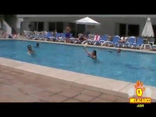 Locuras 恩 una piscina pãblica 2âº melacasco.com