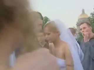 Pangantèn in publik fuck immediately following wedding