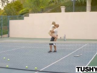 Concupiscent magnificent neuken met de tennis trainer
