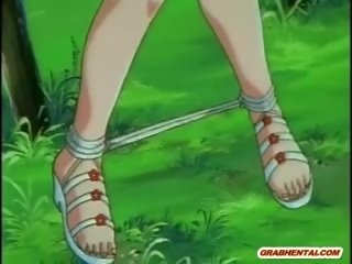 Anime vriendin krijgt squeezed haar tieten en hard poked