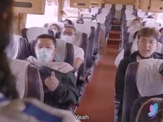 Xxx film tour autobuz me gjoksmadhe aziatike i zbukuruar grua origjinal kineze av x nominal film me anglisht nën
