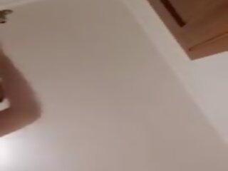 Allettante figlia masturbare webcam