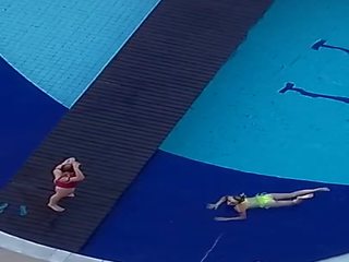 3 mulheres em o piscina non-nude - parte ii, xxx vídeo 4b