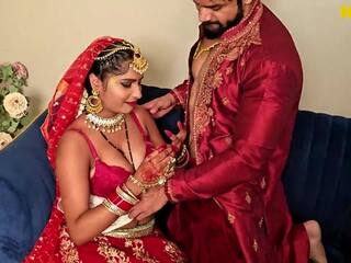 Extreem wild en vies liefde making met een newly getrouwd desi koppel honeymoon kijken nu indisch vies klem