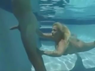Underwater Surprise Blowjob, Free Free Mobile Blowjob adult film vid