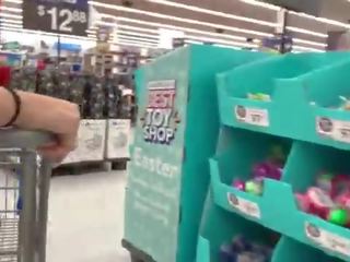A Real Freak Recording a glorious chick at Walmart -