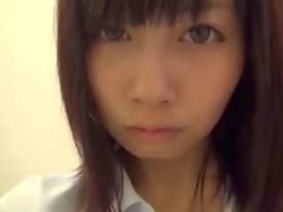 Azijietiškas paauglys apie savarankiškai kadras video turi puikus orgazmas