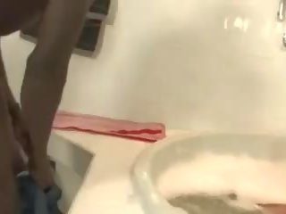Hairy Blonde mature in Bathroom, Free sex clip film a4